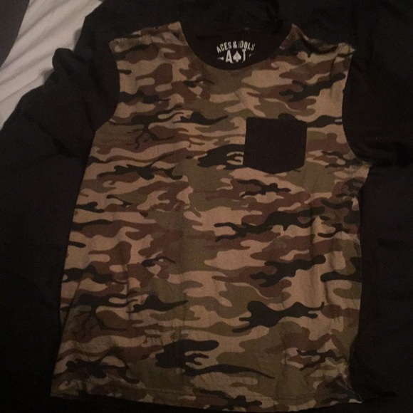 ❗️Aces & Idols Camo Tee - Shirt❗️ - Picture 1 of 3